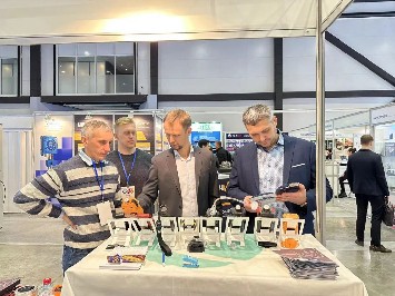 俄羅斯，澤釧來(lái)啦！