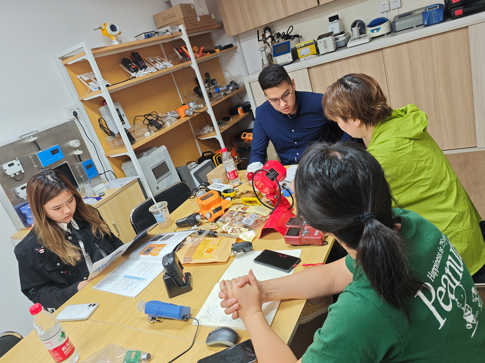 印度客戶來訪洽談物聯(lián)網(wǎng)系統(tǒng)事宜